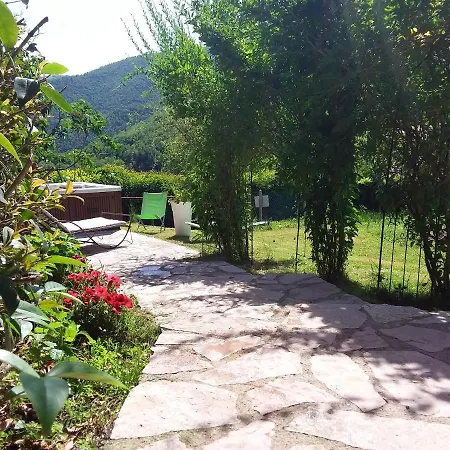 Apartment With 2 Bedrooms In Vallo Di Nera With Wonderful Mountain View Furnished Balcony And Wifi 50 Km From The Slopes Apartment