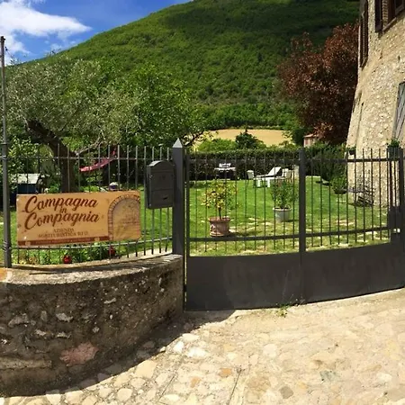 Apartment Apartment With 2 Bedrooms In Vallo Di Nera With Wonderful Mountain View Furnished Balcony And Wifi 50 Km From The Slopes Vallo di Nera