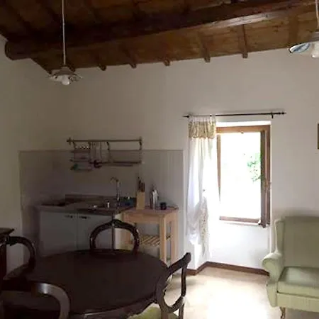 Apartman Apartment With 2 Bedrooms In Vallo Di Nera With Wonderful Mountain View Furnished Balcony And Wifi 50 Km From The Slopes *